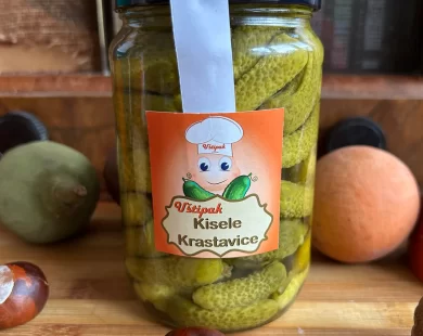 Kisele krastavice tegla